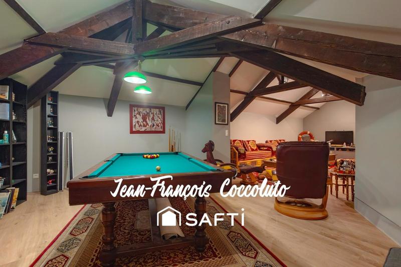 Maison - 218 m² - 6 pièces