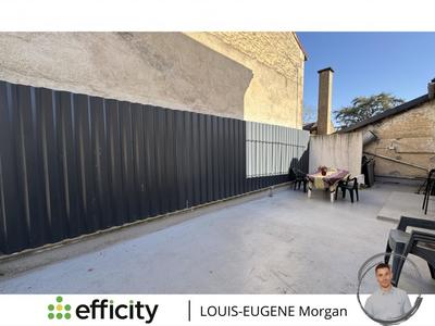 Immeuble - 306 m² - 15 pièces