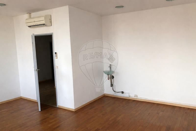 Bureau - 319 m² - 10 pièces