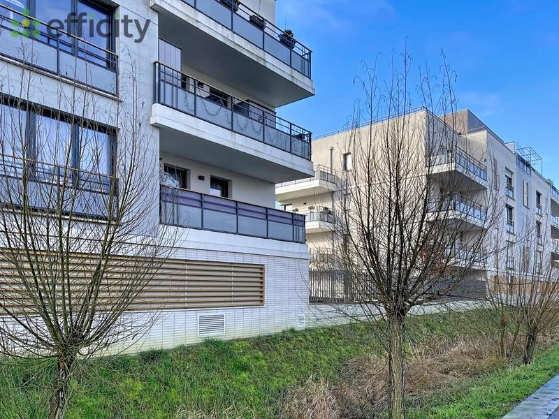Appartement - 82 m² - 4 pièces