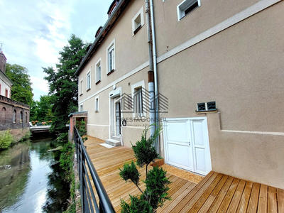 Maison - 171 m² - 7 pièces