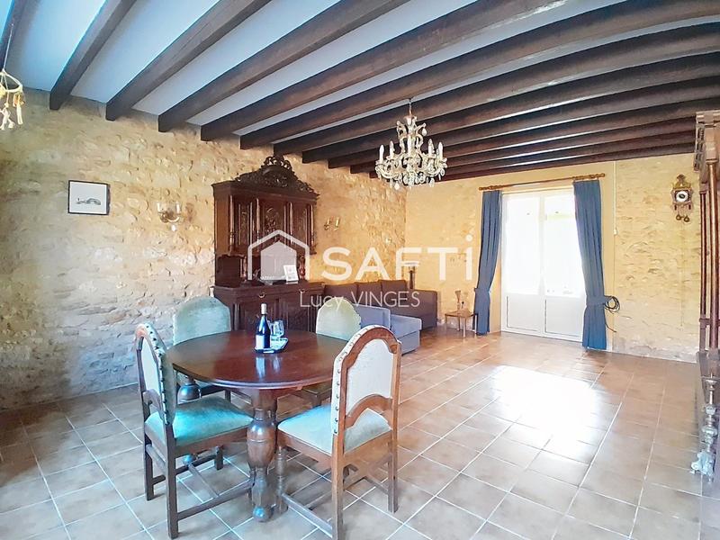 Maison - 211 m² - 8 pièces