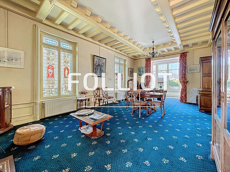 Maison - 187 m² - 8 pièces