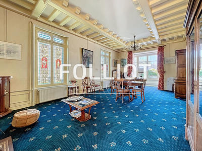 Maison - 187 m² - 8 pièces