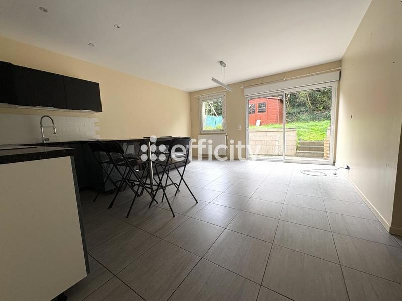 Appartement - 80 m² - 4 pièces