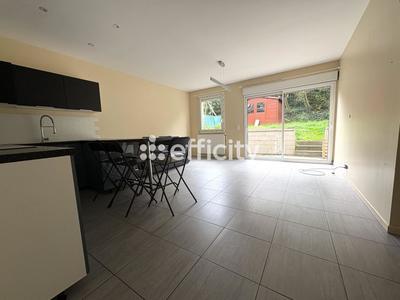 Appartement - 80 m² - 4 pièces