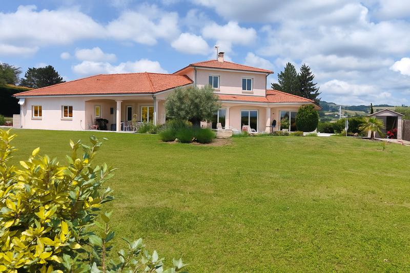 Maison - 175 m² - 8 pièces