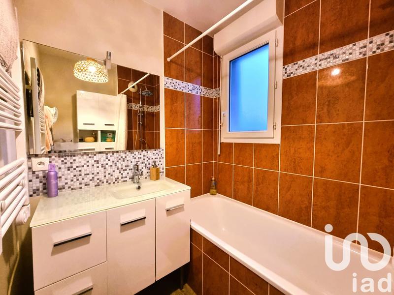 Appartement - 64 m² - 3 pièces