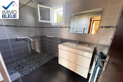 Maison - 80 m² - 5 pièces