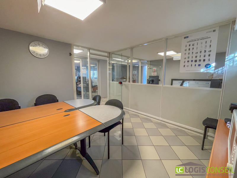 Local commercial - 113 m² - 5 pièces