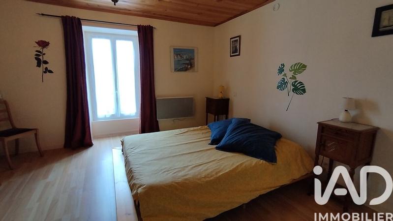 Maison de village - 243 m² - 9 pièces