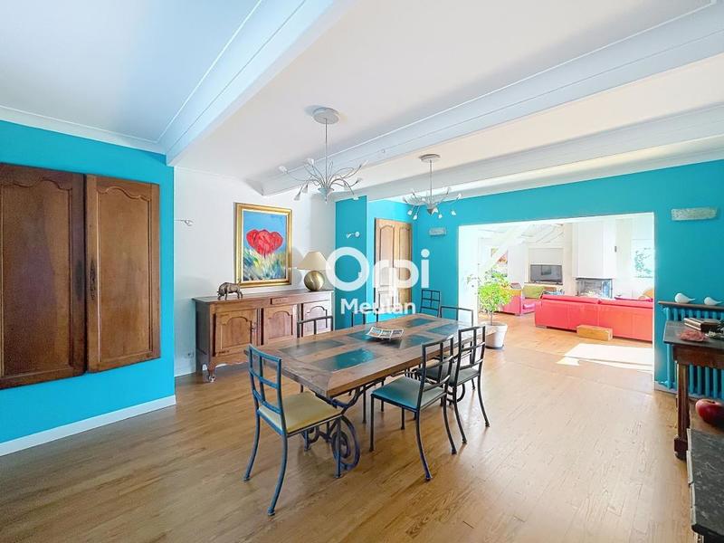 Maison - 226 m² - 8 pièces