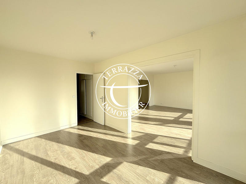 Appartement - 97 m² - 5 pièces