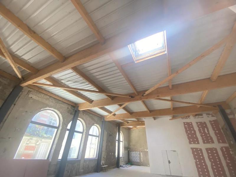 Local commercial - 246 m² - 1 pièce