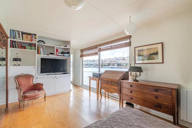 Maison - 250 m² - 7 pièces