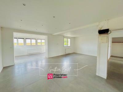 Maison - 206 m² - 9 pièces