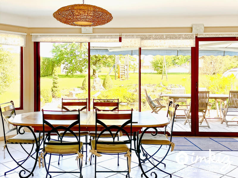 Maison - 214 m² - 4 pièces