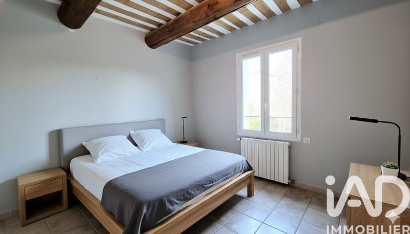 Maison - 218 m² - 7 pièces