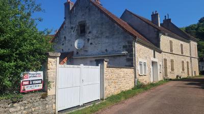 Maison - 180 m² - 4 pièces