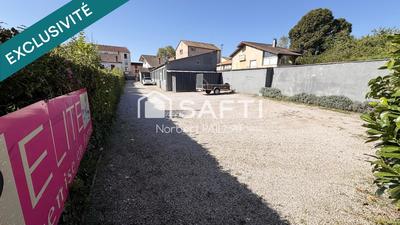 Local commercial - 425 m² - 7 pièces