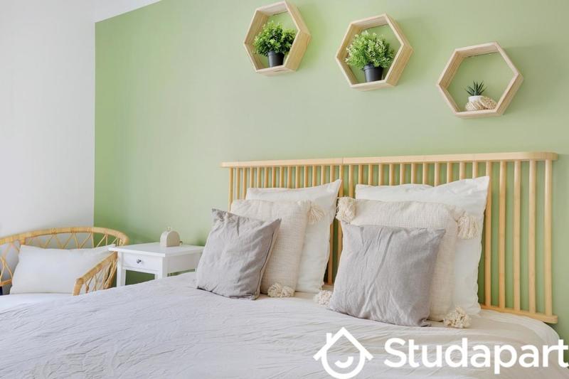 Chambre - 10 m² - 1 pièce