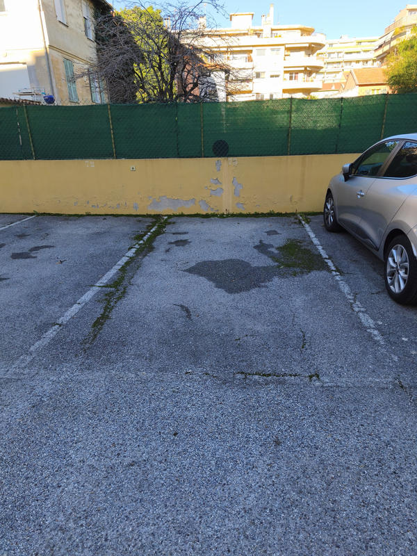 Parking / Garage - 12 m²