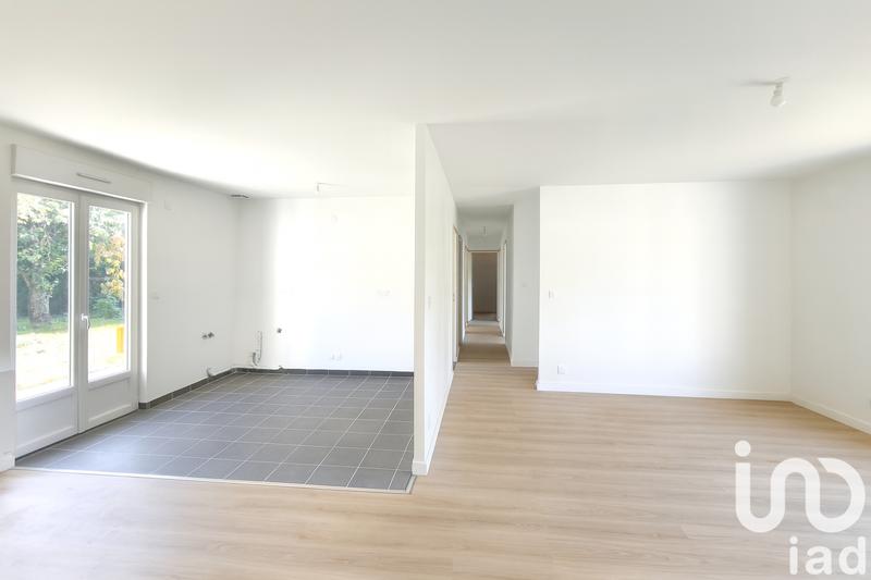 Maison - 95 m² - 5 pièces