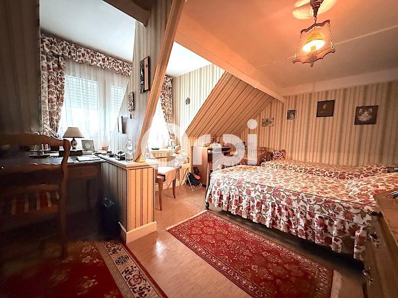 Maison - 206 m² - 7 pièces