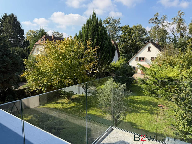 Maison contemporaine - 220 m² - 8 pièces