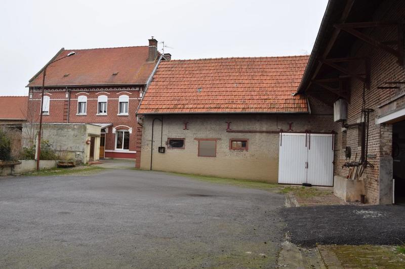 Maison - 207 m² - 5 pièces