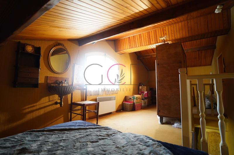 Maison - 175 m² - 7 pièces