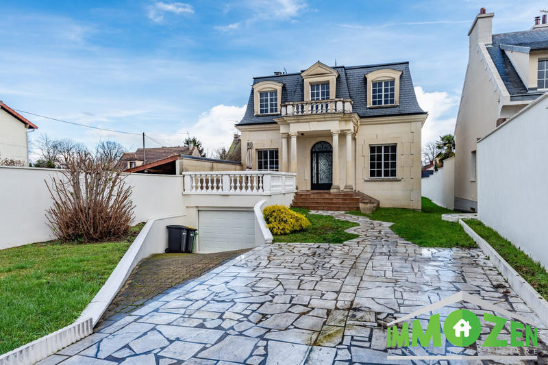 Maison - 165 m² - 8 pièces