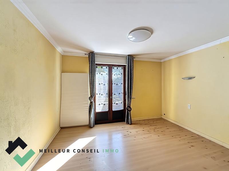 Maison traditionnelle - 188 m² - 7 pièces