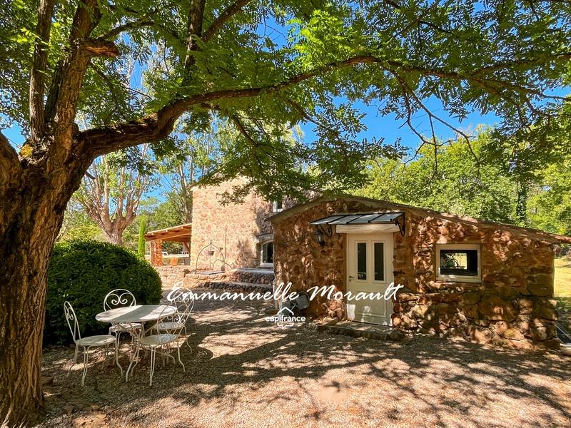 Maison - 184 m² - 7 pièces