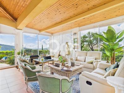 Villa - 170 m² - 6 pièces