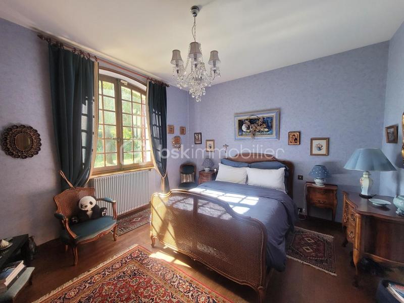 Maison de maîtres - 360 m² - 7 pièces