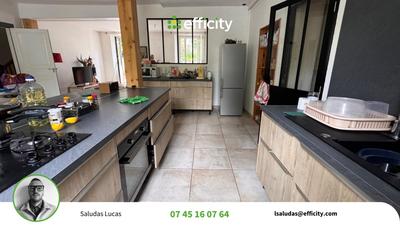 Maison - 162 m² - 9 pièces