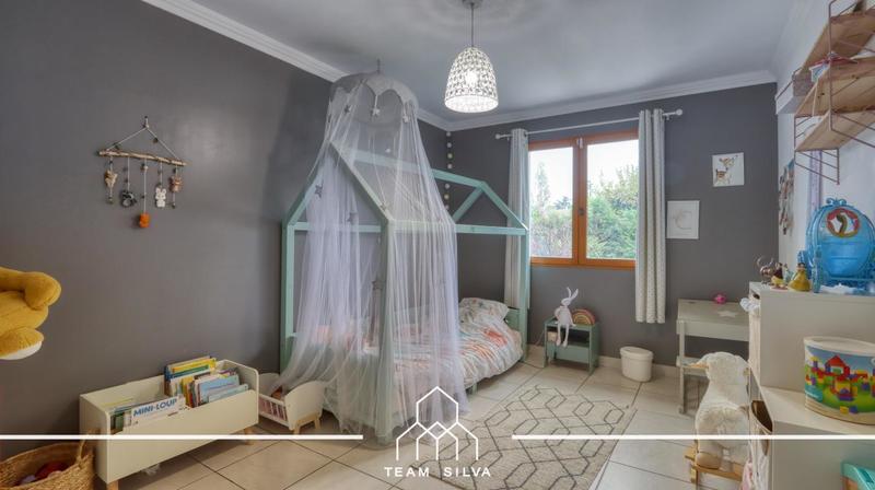 Maison - 170 m² - 5 pièces