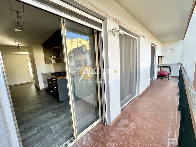 Appartement - 99 m² - 4 pièces