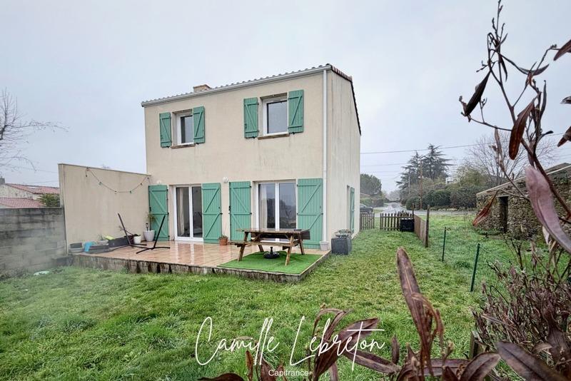 Maison - 87 m² - 5 pièces