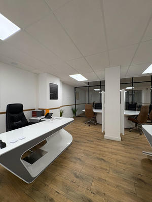 Local commercial - 330 m²