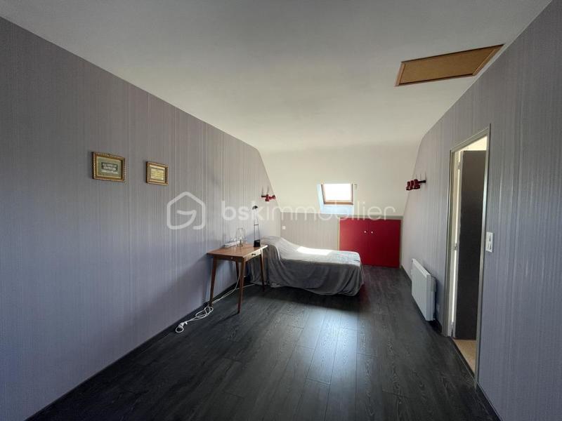 Maison traditionnelle - 175 m² - 8 pièces