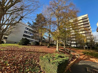 Appartement - 118 m² - 6 pièces