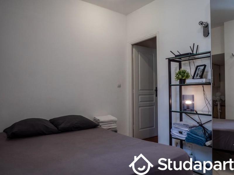 Chambre - 11 m² - 1 pièce