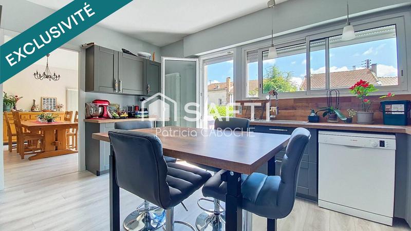 Maison - 140 m² - 5 pièces