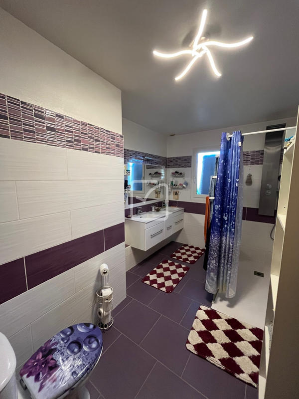 Maison - 110 m² - 4 pièces