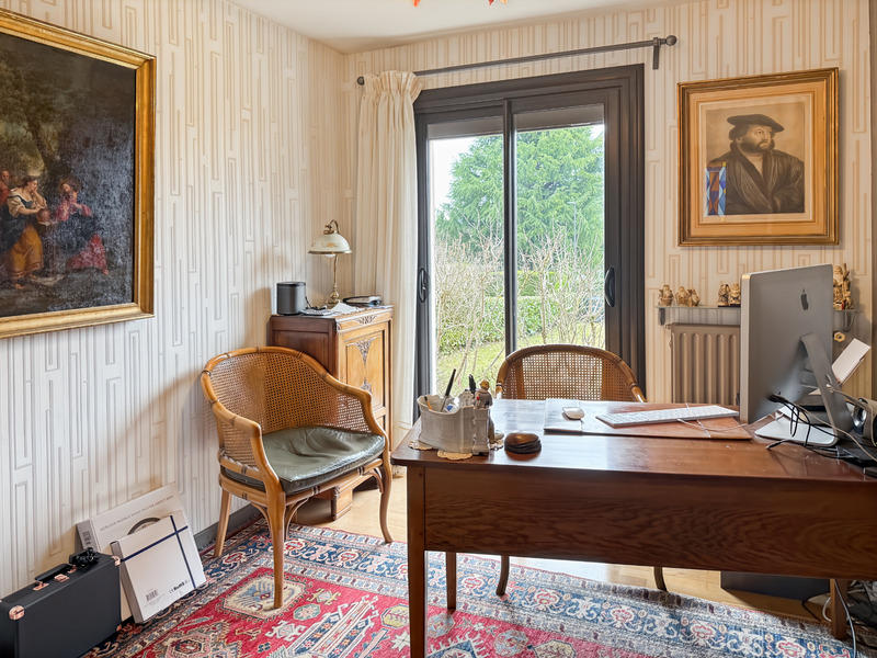 Maison - 243 m² - 9 pièces