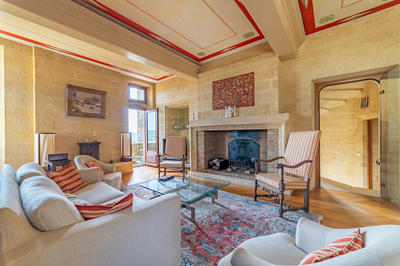 Maison - 215 m² - 8 pièces