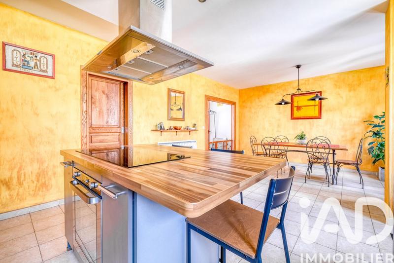 Maison - 135 m² - 7 pièces