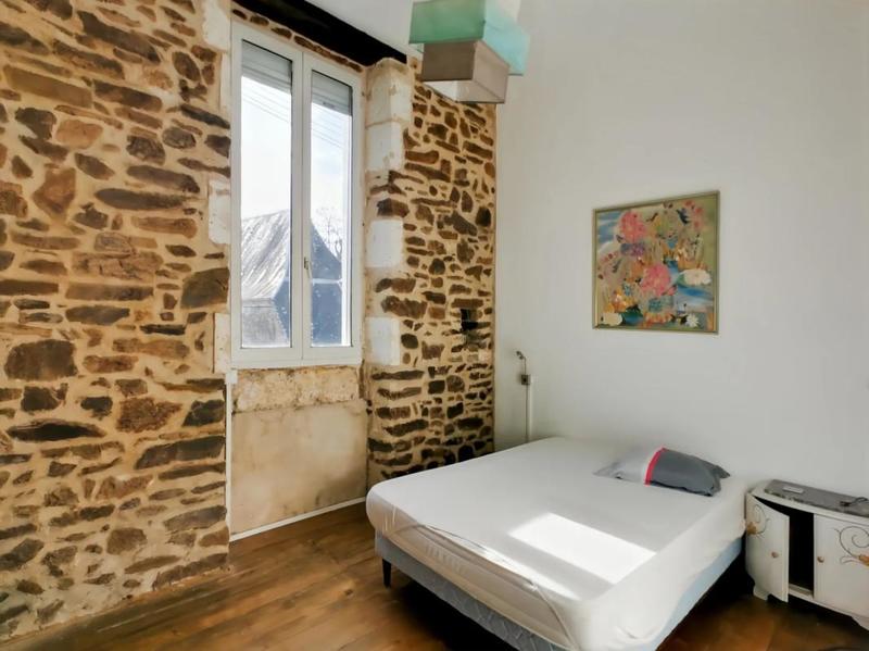 Appartement - 256 m² - 9 pièces